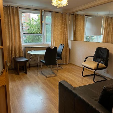 1 Bedroom Flat Close To City With Free Parking Arrangement London Luaran gambar