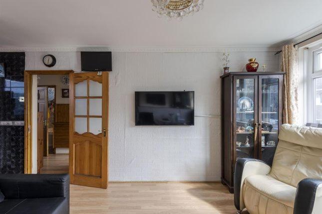 1 Bedroom Flat Close To City With Free Parking Arrangement London Luaran gambar
